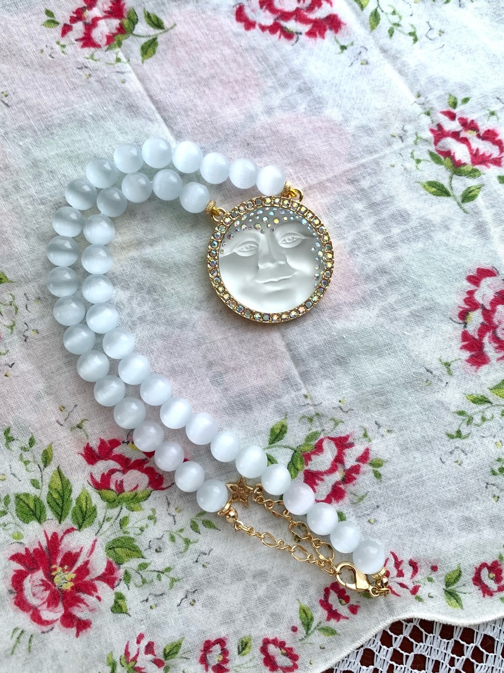 Kirk’s Folly White Moon Face Cats Eye Glass Bead Necklace